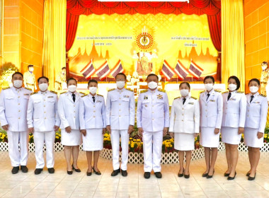 ร่วมพิธี &quot;วันพระบาทสมเด็จพระพุทธยอดฟ้าจุฬาโลกมหาราช ... พารามิเตอร์รูปภาพ 2