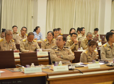 เข้าร่วมประชุมคณะกรมการจังหวัด หัวหน้าส่วนราชการ นายอำเภอ ... พารามิเตอร์รูปภาพ 6