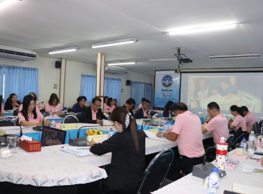 เป็นประธานในการประชุมข้าราชการ ลูกจ้างประจำ ... พารามิเตอร์รูปภาพ 14