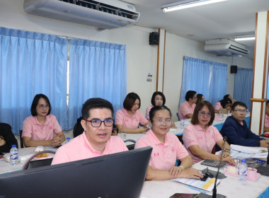 เป็นประธานในการประชุมข้าราชการ ลูกจ้างประจำ ... พารามิเตอร์รูปภาพ 20
