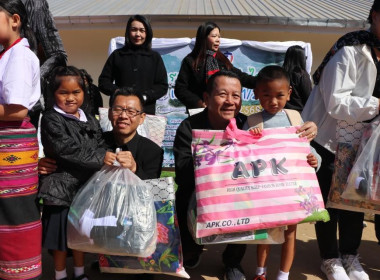 โครงการ “สหกรณ์รวมใจ...ส่งไอรัก เพื่อน้องน้อย 1/2” ... พารามิเตอร์รูปภาพ 28