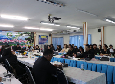 เป็นประธานในการประชุมข้าราชการ ลูกจ้างประจำ ... พารามิเตอร์รูปภาพ 29