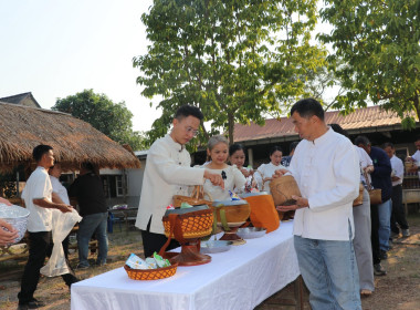 ร่วมพิธีทำบุญสำนักงาน พารามิเตอร์รูปภาพ 13