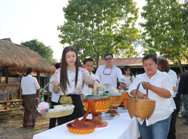 ร่วมพิธีทำบุญสำนักงาน พารามิเตอร์รูปภาพ 14