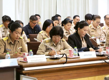 เข้าร่วมประชุมคณะกรมการจังหวัด หัวหน้าส่วนราชการ นายอำเภอ ... พารามิเตอร์รูปภาพ 4